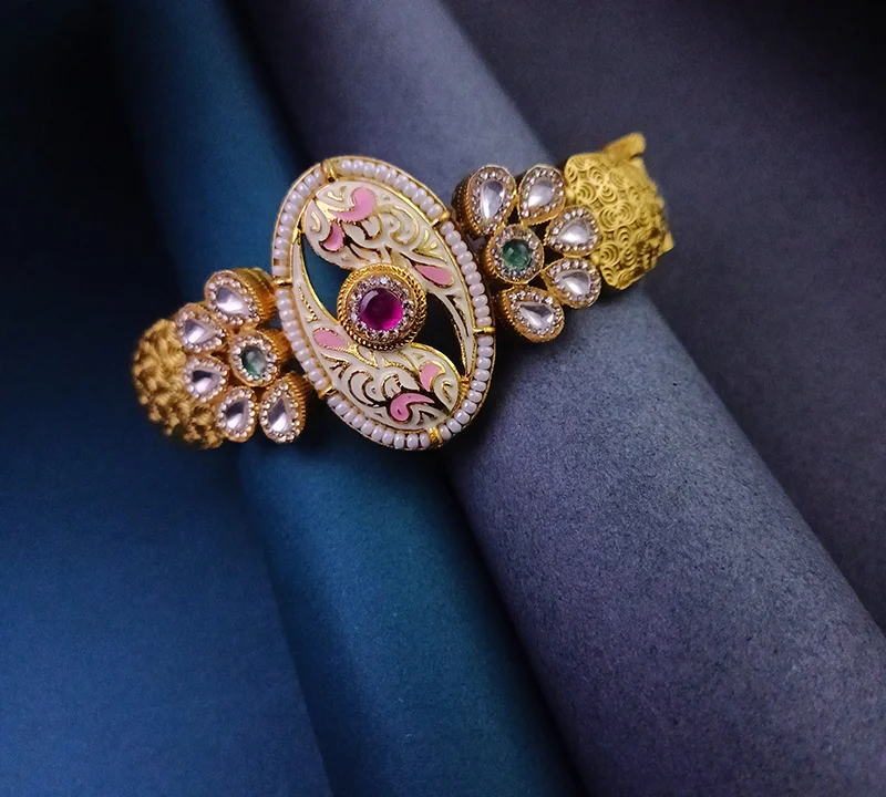 oval_shape_multicolor_floral_design_kada_img