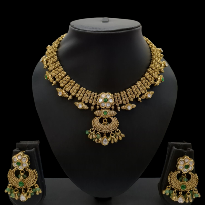 Necklace Set