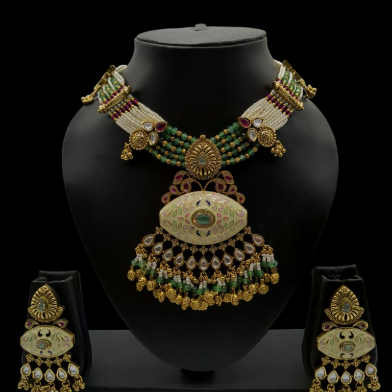 Necklace Set