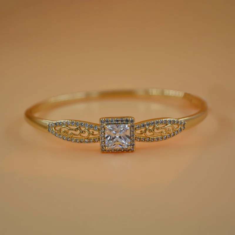 laleez-rose-gold-bracelet-design-img
