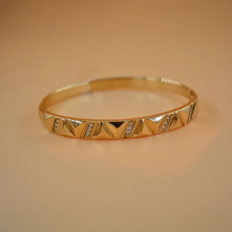 laleez-rose-gold-bracelet-design-img