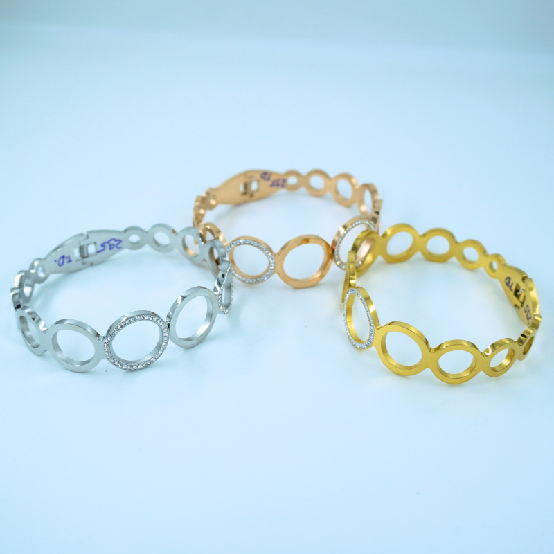 LALEEZ Fashion Jewellery | Modern Dual-Tone Hollow Oval Crystal-Accent Bracelet Set | Ideal for Women – 114