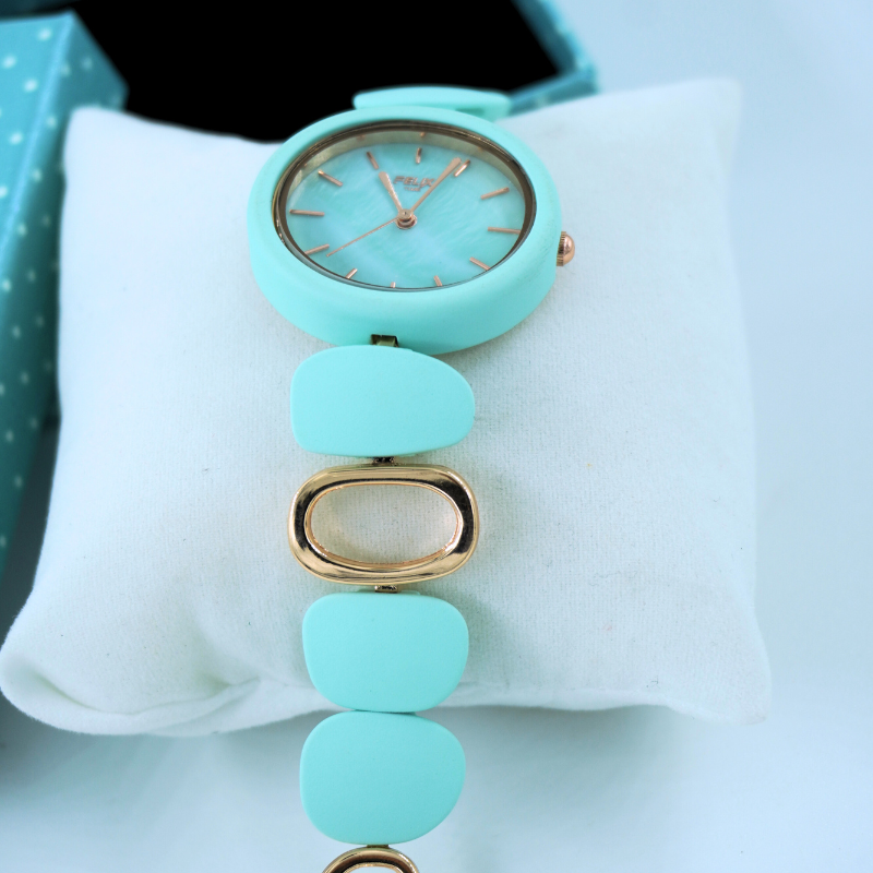 LALEEZ Fashion Watches | Aqua Blue Dial Gold-Link Chic Designer Bracelet Watch | Ideal for Women – 104