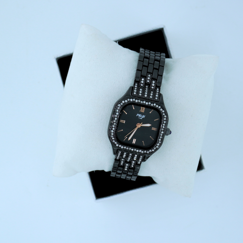 LALEEZ Fashion Watches | Black Dial Crystal-Studded Black Bracelet Watch | Ideal for Women – 117