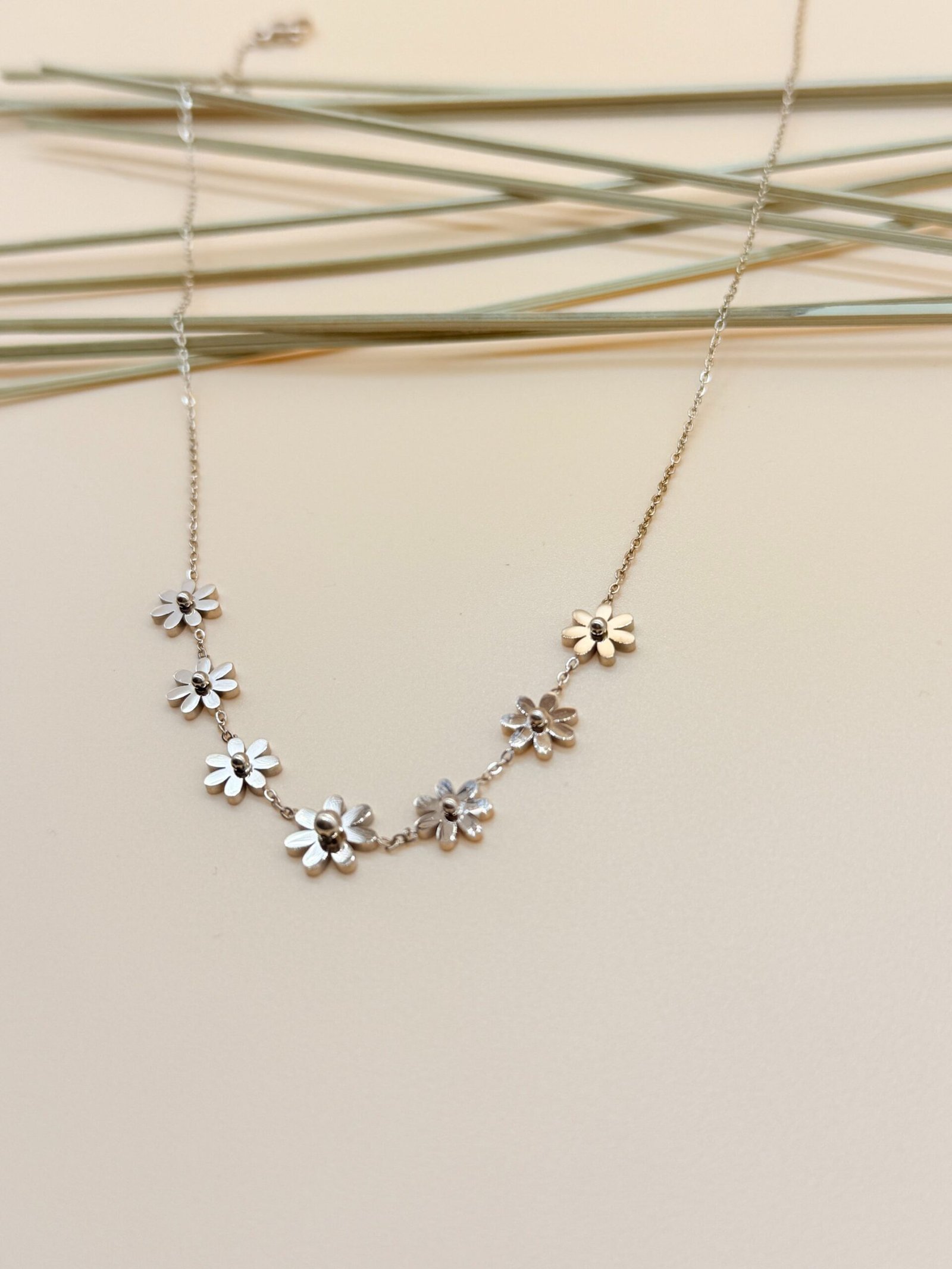 LALEEZ Fashion Jewellery | Gold & Silver-Tone Floral Daisy Charm Chain Necklace | Elegant Wear for Women – 106