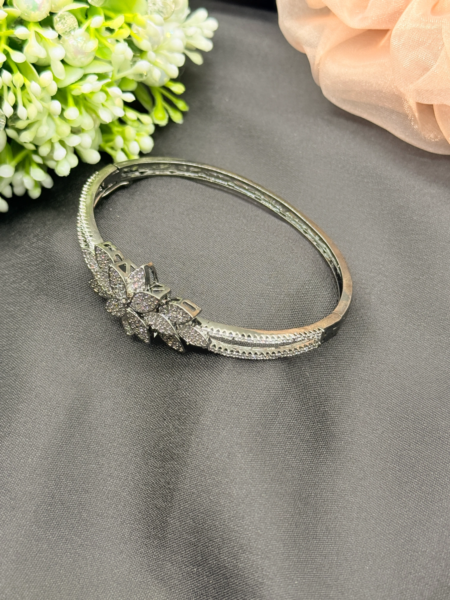 LALEEZ Fashion Jewellery | Silver-Tone Crystal Bloom Floral Twist Bangle Bracelet | Ideal for Women - 122